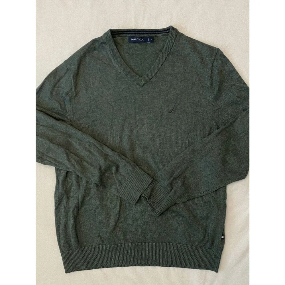 Nautica Men's Olive Green V-Neck Sweater